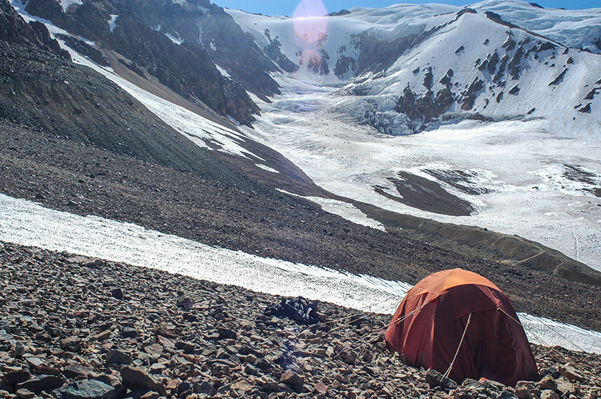 Campamento en Valle de Las Lágrimas