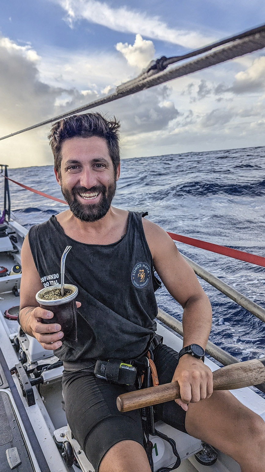 primerargentinoencruzareloceanoaremomartincarosso2